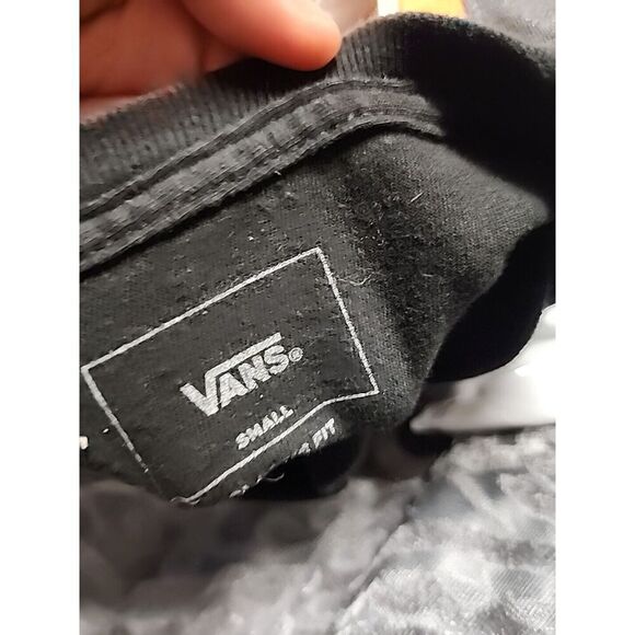 VANS Classic Fit Black Shirt Bird Skull Graphic Size Small Short Sleeve Logo - Picture 4 of 4